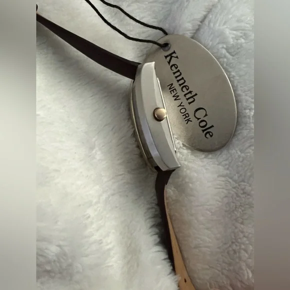 NWT Authentic Vintage Kenneth Cole 2-Tone Stainless Steel Watch w/Leather KC2152 - Picture 9 of 16